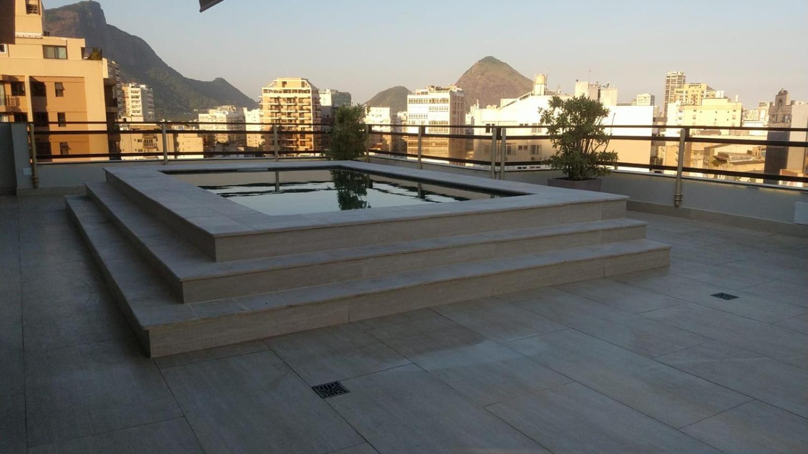 Leblon Inn: Beachside Flat with Daily Housekeeping and Gym - Rio de Janeiro — Fotos 1